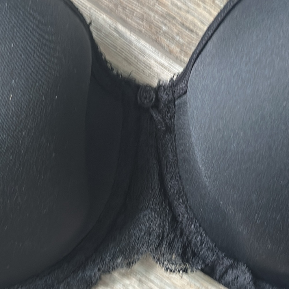 Wacoal bra black underwire size 36DD lace trimmed adjustable straps - Picture 2 of 8